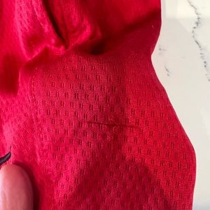 Snag and snag with small hole